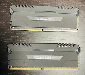 CORSAIR RGB DDR4 3000MHz 32GB