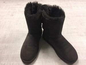 UGGオーストラリア UGG アグ ガーリー 後ろレースアップ ミドル丈 フェイク・ムートンブーツ 靴 シューズ レディース リボン装飾 サイズ6