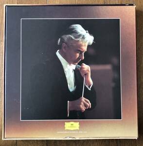 レコード LP カラヤン ベルリンフィル　ベートーヴェン交響曲全集 (第２回目の録音盤)　8LPBOX　日本ポリドール　中古