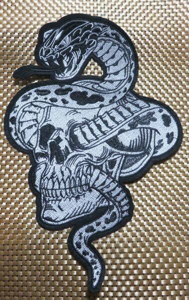 特大■眼鏡蛇髑髏　鉛筆画デザイン■黒銀◆新品　蛇　コブラ　COBRA　ドクロ　SKULL　刺繍ワッペン◆激渋USアメリカ◎ミリタリー■衣服DIY