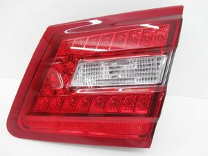 ベンツ Eクラス ワゴン W212 S212 前期 純正 右 内側 テールランプ ライト LED 【 212 820 10 64 】(M084983)