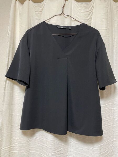 SALE!!UNIQLO フォーマルトップス