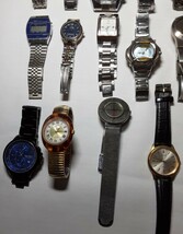 【ジャンク】腕時計25本　SEIKO CASIO CITIZEN GUESS ALBA ELGIN EPSON BENETTON　どジャンクです_画像9