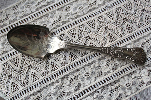  Vintage antique [ silver plate ] fish sauce spoon 