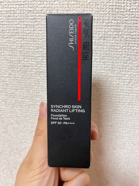 SHISEIDO シンクロスキンセルフリフレッシング ファンデーション　SPF35・PA++++ 130 opal 30mL