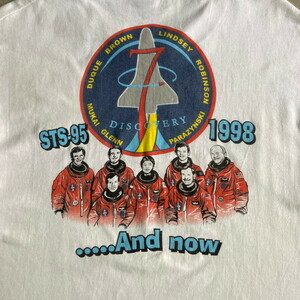 90年代 STS-95 FRIENDSHIP7 JOHN GLENN スペースシャトル 宇宙飛行士 アート 両面プリントTシャツ メンズL