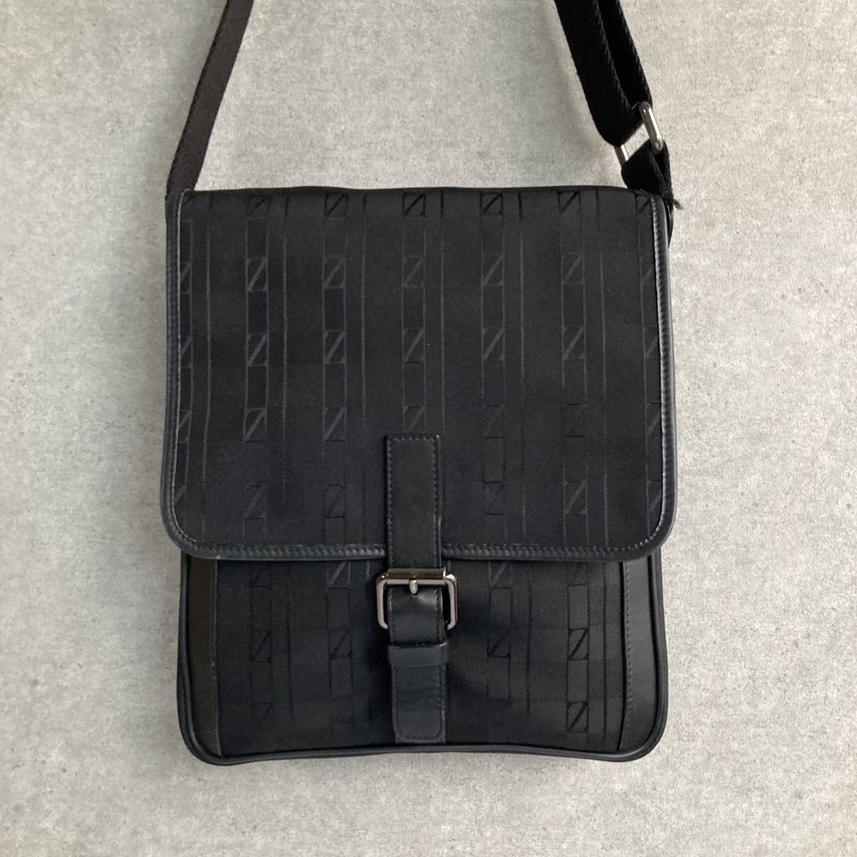 ヤフオク! -「ゼニア バッグ」(エルメネジルド ゼニア) (え)の落札相場