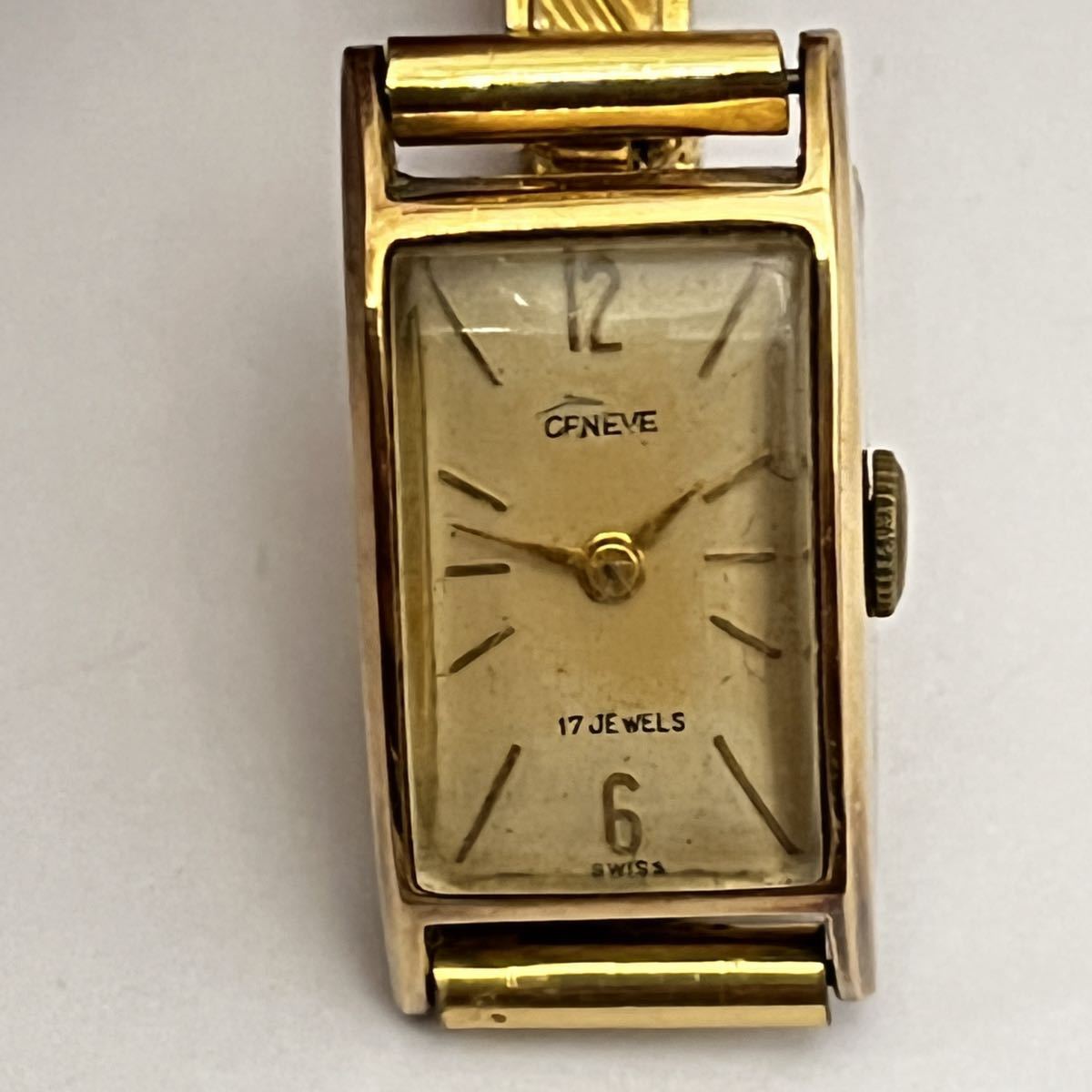 季節のおすすめ商品 金無垢 スイス17J 時計 18K 0.750刻印 手巻き