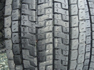 パ4426②　■275/80Ｒ22.5　２本価格■　送料無料　１７年製　ＺＥＮ903ＺＷ　地山 高床 大型トラック 積載車　スタッドレス　冬