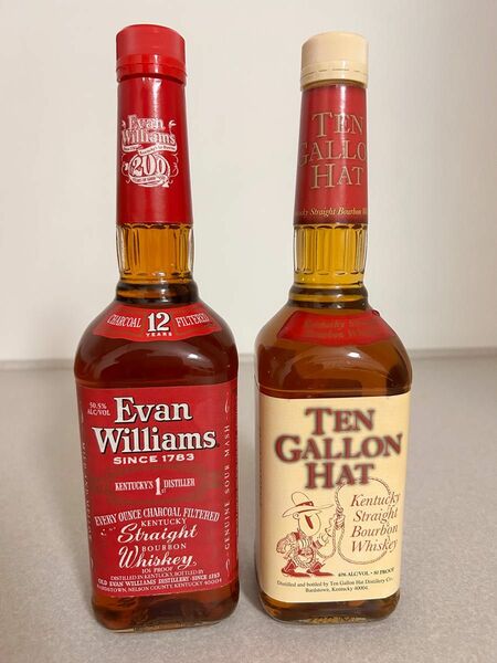 終売バーボン飲み比べシリーズ: 「200year」エヴァンウィリアムズ12年　旧々ラベル+ テンガロンハット旧ラベル