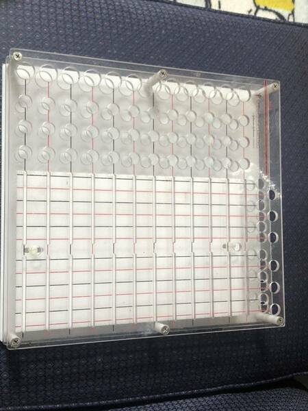 米軍放出　試験管立て　実験　研究　13mm 17mm 科学　生体研究　抗菌アクリル 製　　送料無料