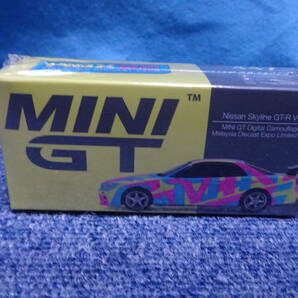 1/64 非売品 MINIGT ２０２３年 東京オートサロン限定 ニッサン スカイライン GT-R Vスペック R32 の画像1