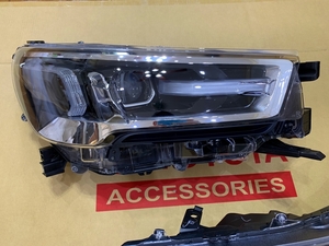 TOYOTA HILUX 海外 トヨタ純正 REVO BI-Beam LED ヘッドランプ 右 片側 GUN125 後期 ヘッドライト ハイラックス 81110-0KU40