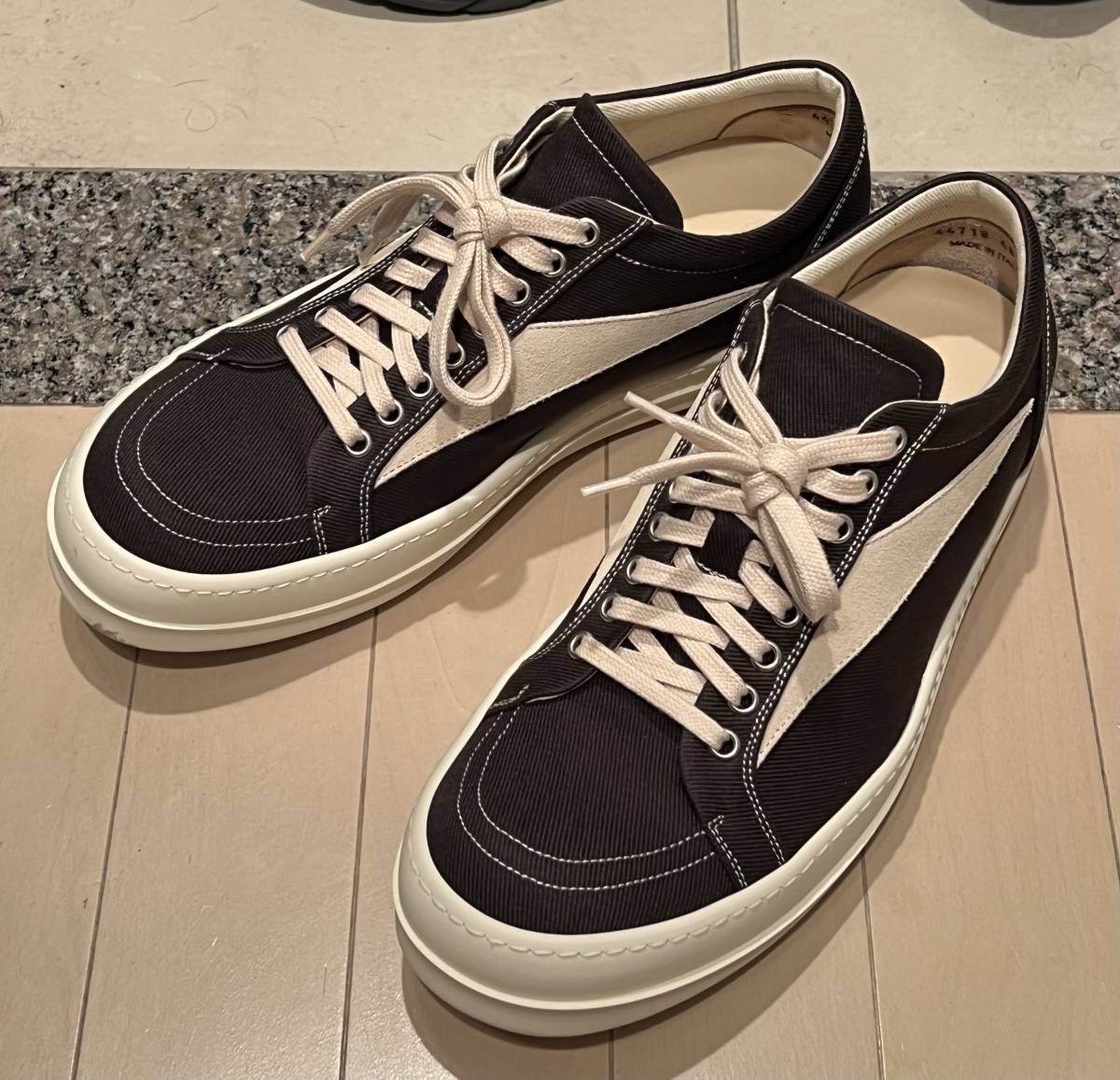 ヤフオク! スニーカーリックオウエンス り