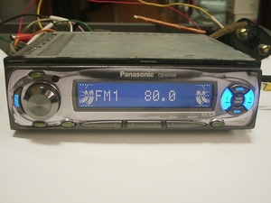 パナソニック　CQ-3100　1Din　MD・ラジオ（FM/AM）　AUX　50Wx4　軽バン・軽トラ・軽自動車など　訳あり