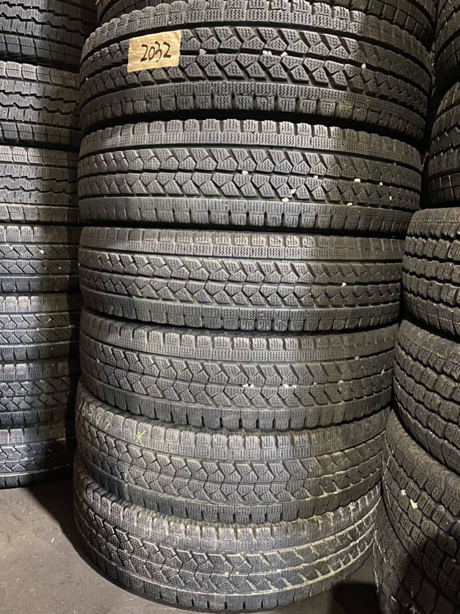 ブリヂストン BLIZZAK W979 195/85R16 114/112L オークション比較