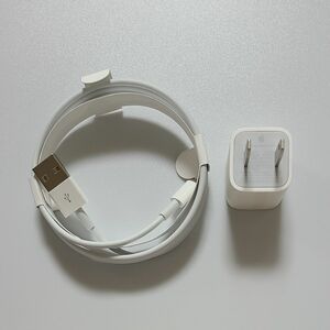 Apple国内純正 5W電源アダプタ＋USBケーブル