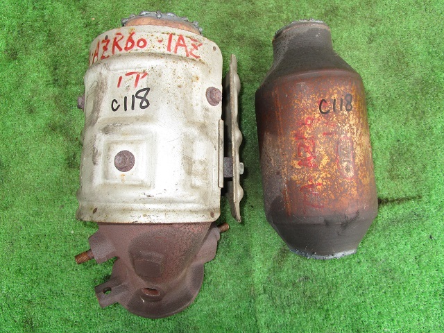 トヨタ ノア TA-AZR60G 1AZ JA4 触媒 コンバーターCatalyzer