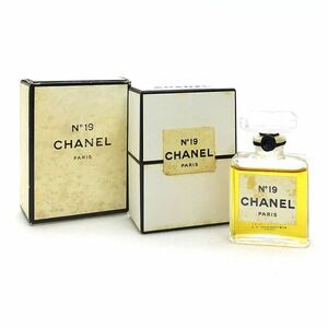 CHANEL シャネル No.19 パルファム 8ml ☆残量たっぷり9割　送料220円