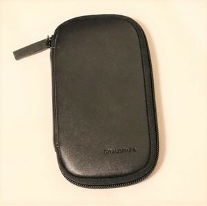  feeling of luxury equipped! leather made! Shu Uemura shu uemura brush pouch black approximately 16×8.5×2.5cm make-up pouch zipper type 