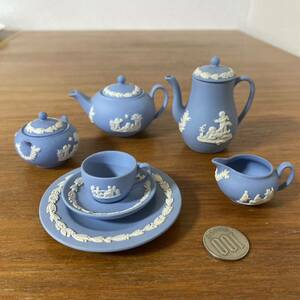 ウェッジウッド ミニチュア　ブルー　ジャスパー　ティー　コーヒー　セット　WEDGWOOD ティーセット カップ&ソーサー ドールハウス