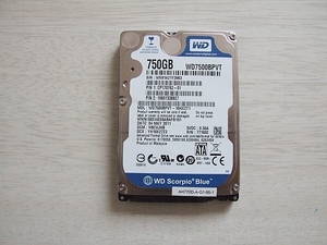 ☆ WD7500BPVT 9.5mm 2.5インチHDD 750GB (4350時間） ☆4077