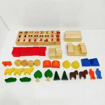 ●エトボイラ お城の積み木 木製玩具 VOILA 木のおもちゃ 知育玩具 子供 CASTLE BUILDING BLOCKS 75ピース M982_画像2