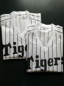 阪神タイガース　ウインド　ハーフシャツ　２枚セット