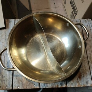 ☆金色のよくばり二色鍋 仕切り鍋 約28cm ステンレス☆