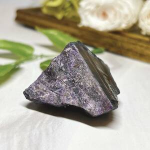 【E6006】高品質 スギライト 杉石 原石 南アフリカ産 Sugilite 天然石 鉱物 パワーストーン