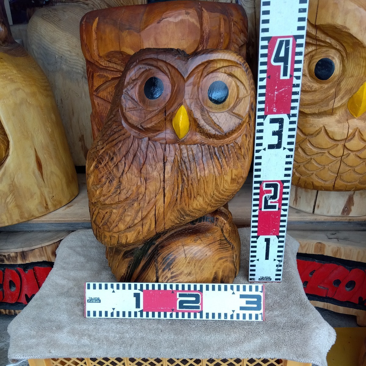 Self-made chainsaw art piece (owl) made from thinned wood (cedar) Diameter around 25cm Height 48cm Weight 8kg Otegaru delivery Size 120, handmade works, interior, miscellaneous goods, ornament, object