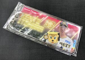 非売品　甲子園限定　阪神タイガース　糸原健斗選手　ペンライト　アクリルキーホルダー　シークレット