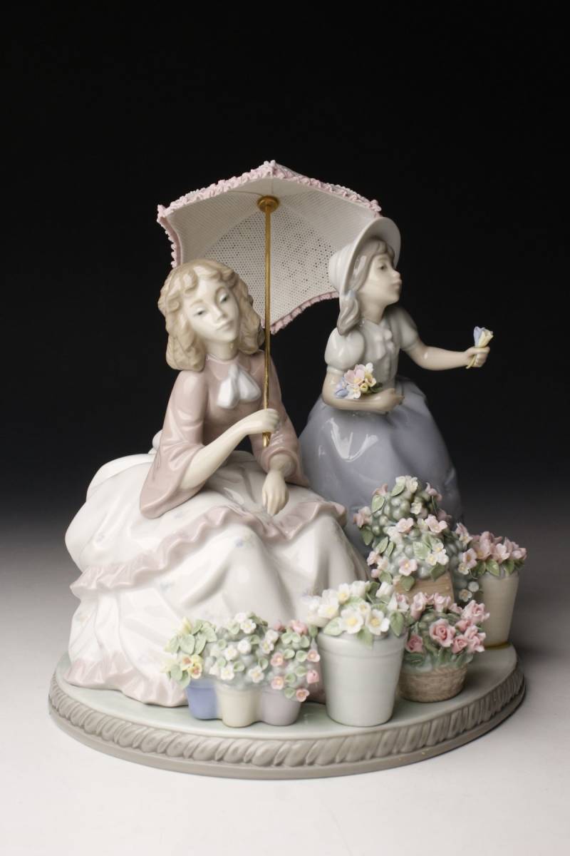 LIG】絶版希少品 LLADRO リヤドロ 陶器人形 「花売りの姉妹」 細密造