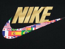 NIKE YTH ワールド フューチュ Tシャツ 黒 160 ナイキ キッズ 世界 国旗 フラッグ スウッシュ スポーツウェア ブラック CV2175-010_画像6