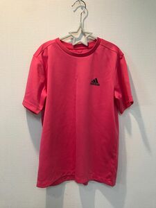アディダス　スポーツウェア　adidas 半袖Tシャツ ピンク トレーニングウェア　
