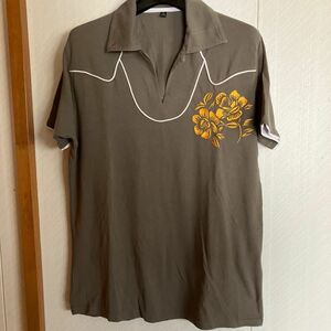 ☆家族みんなで断捨離中☆CABRAL ポロシャツ　 Tシャツ　SHIRT 大きいSサイズ　ハイビスカス　刺繍