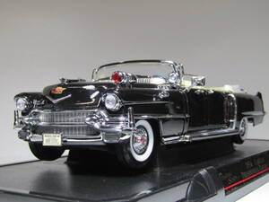 Cadillac Fleetwood 1/24 キャディラック Eldorado V8 VIP 50s エルドラド 1956:USA大統領 パレードカー アイゼンハワー ジョン F ケネディ