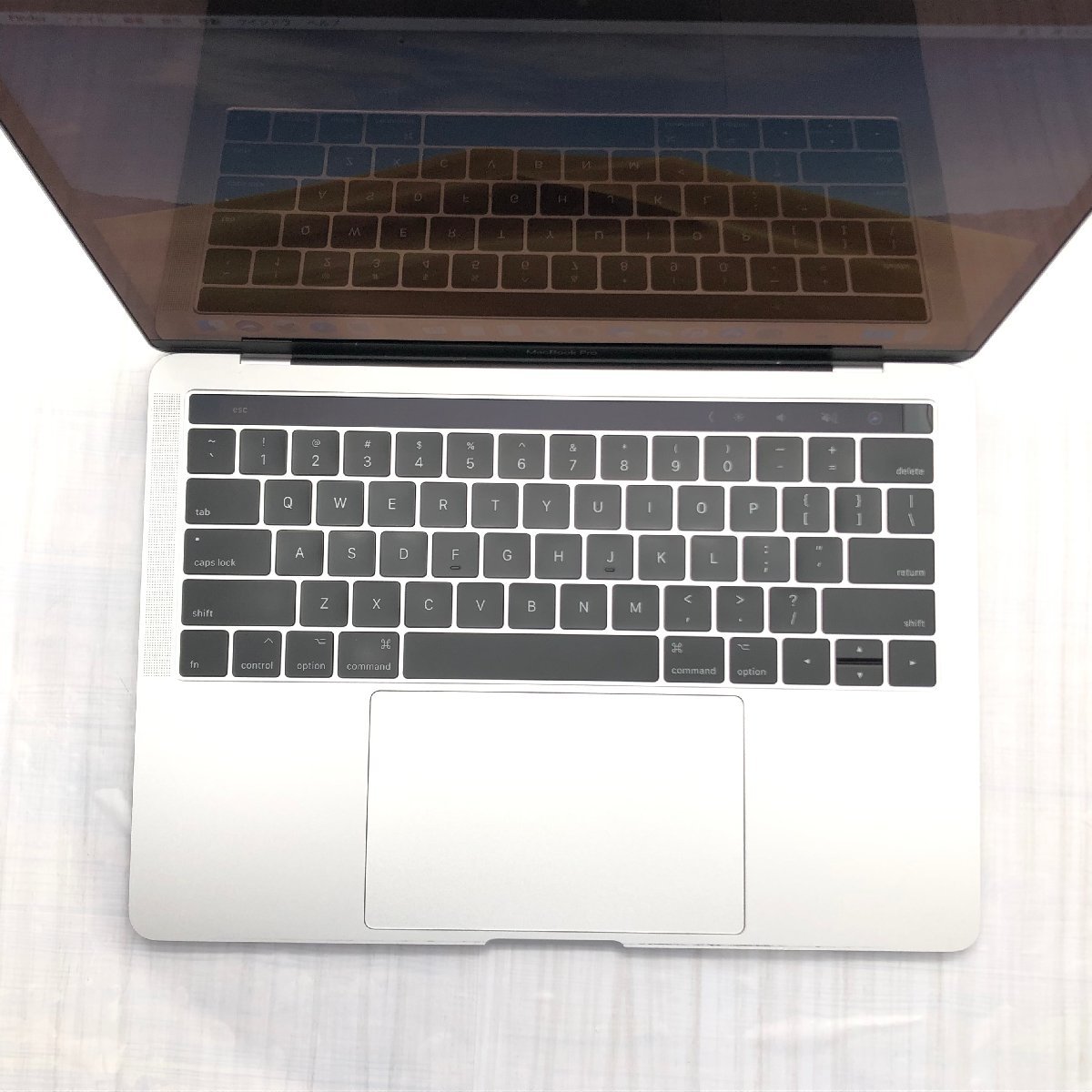 JChere雅虎拍卖代购：Apple MacBook Pro 13inch 2017 Four