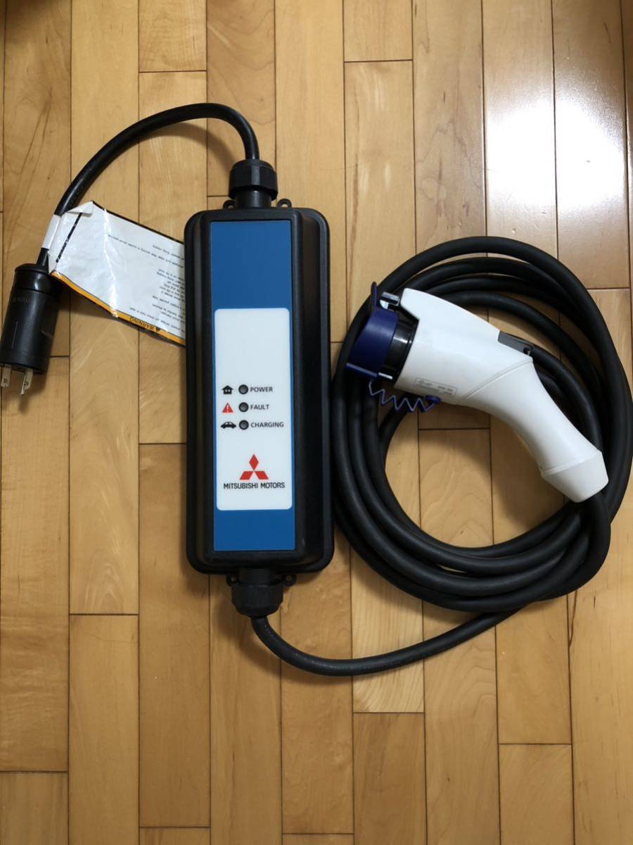 ヤフオク! -「アウトランダーphev充電ケーブル」の落札相場・落札価格