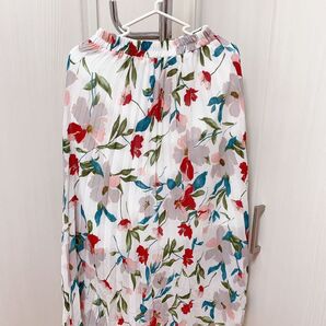 夏花柄スカート