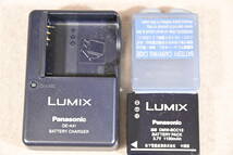 パナソニック リチウムバッテリー LUMIX DMW-BCC12 と 充電器 DE-A41（中古）_画像2