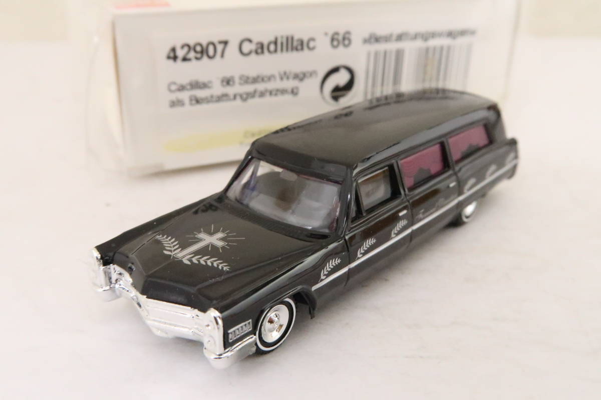 ヤフオク! -「キャデラック 霊柩車」(ミニカー) の落札相場・落札価格