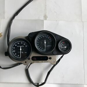 希少.ＹＡＭＡＨＡ.ヤマハ.ＦＺＲ750Ｒ　ＯＷ01 メーターASSY .中古品.純正品.走行少なめ