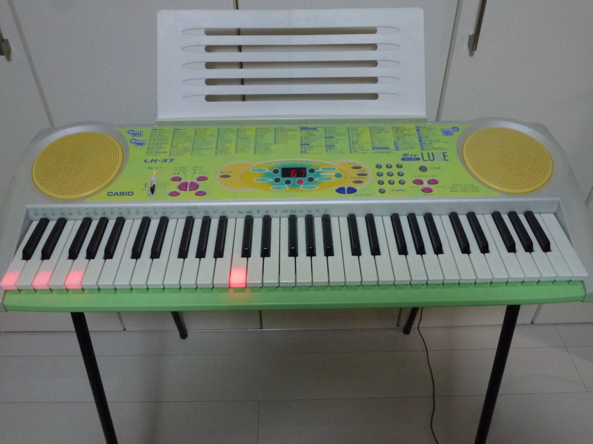 送料込/動確済】 カシオ 光ナビキーボード LK-37 ACアダプタ&譜面台