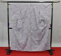 紬 つむぎ 紫色 花 霞 着物 リメイク素材 趣味 バッグ 身丈157cm 裄丈65cm ☆pb-2214_画像2