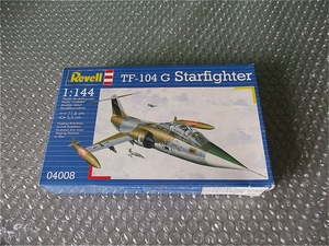 プラモデル レベル Revell 1/144 TF-104 G スターファイター TF-104 G Starfighter 未組み立て 昔のプラモ 海外のプラモ