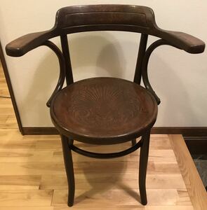 Antiques Bentwood Chair アンティークベントウッドアームチェアー　東欧　ブナ材　ラックニス　ワックス処理済み　1920/30年