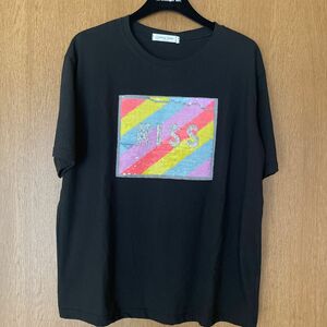 スパンコールアップリケTシャツ　トップス　カットソー　黒Tシャツ 英字スパンコールアップリケ　未着用