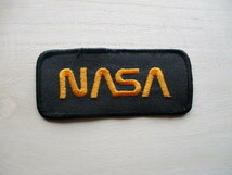 【送料無料】90s アメリカ航空宇宙局NASAロゴ ワッペン/黒patch宇宙開発パッチLOGOケネディ宇宙センターkennedyロケットspace宇宙飛行士 U3_画像1