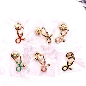 【新品】聴診器 ピンバッジ 6個セット ゴールド色 看護師 医師 医療従事者